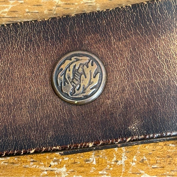 Vintage Brown Leather Belt Gold Buckle Emblem Rustic Western Boho Mens 41/42” - Picture 4 of 11